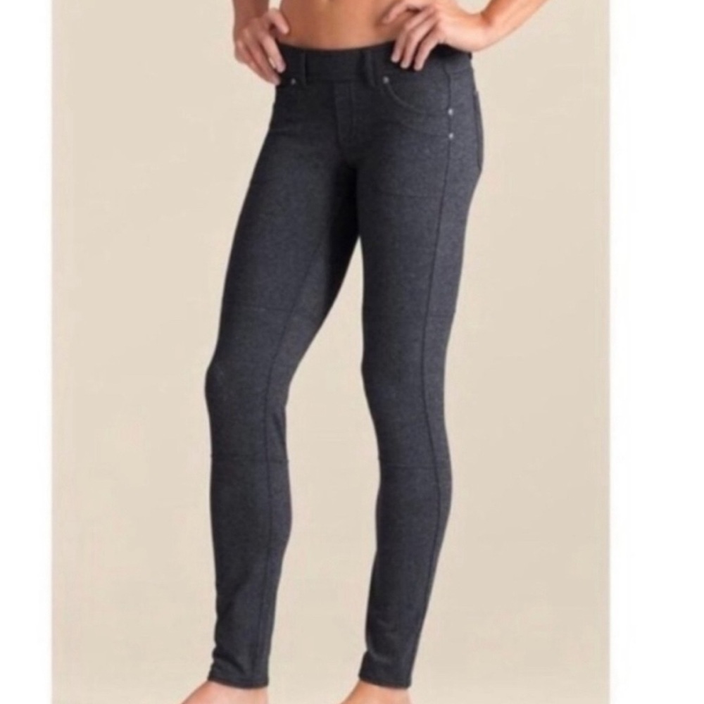 Athleta ‘denim’ Leggings with Pockets- Med